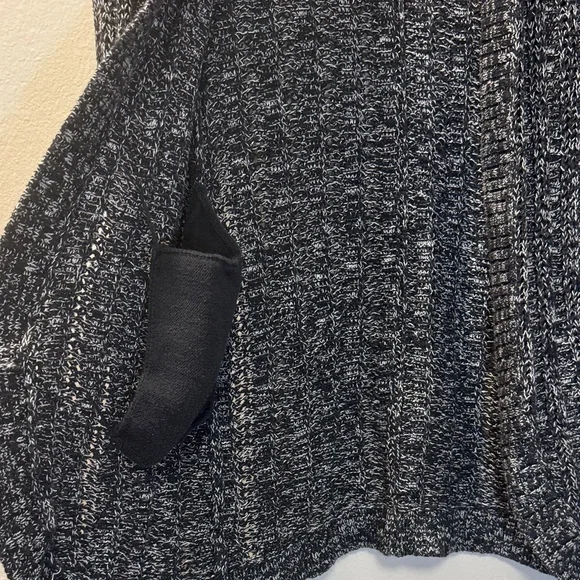 American Eagle Outfitters Black Marled Open-Front Cardigan - Picture 7 of 9